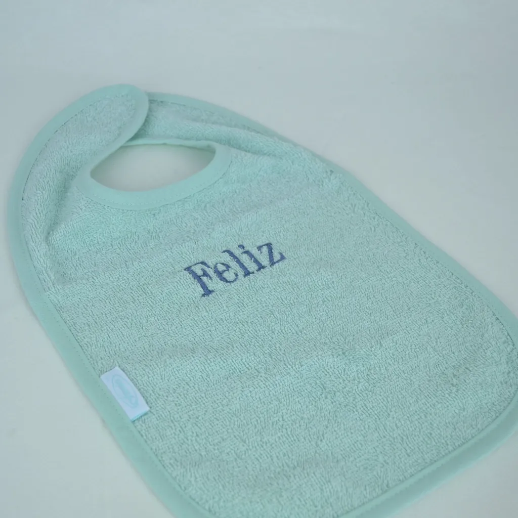 Bavet met velcro en naam.webp