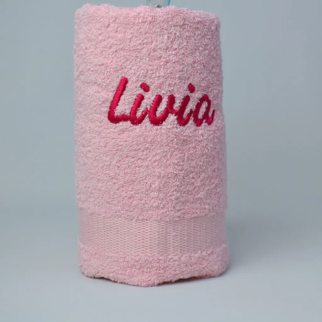 Roze handdoek met naam.webp