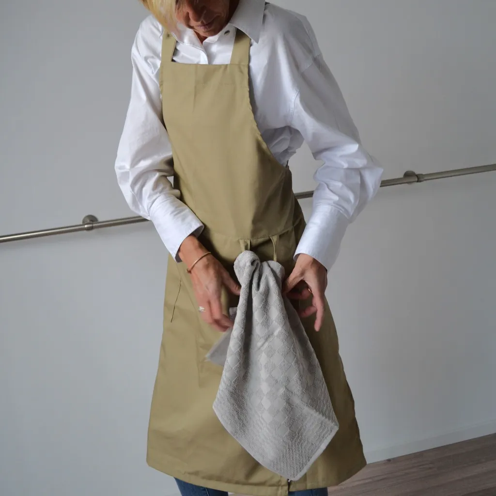 Schort voor keramiek.webp